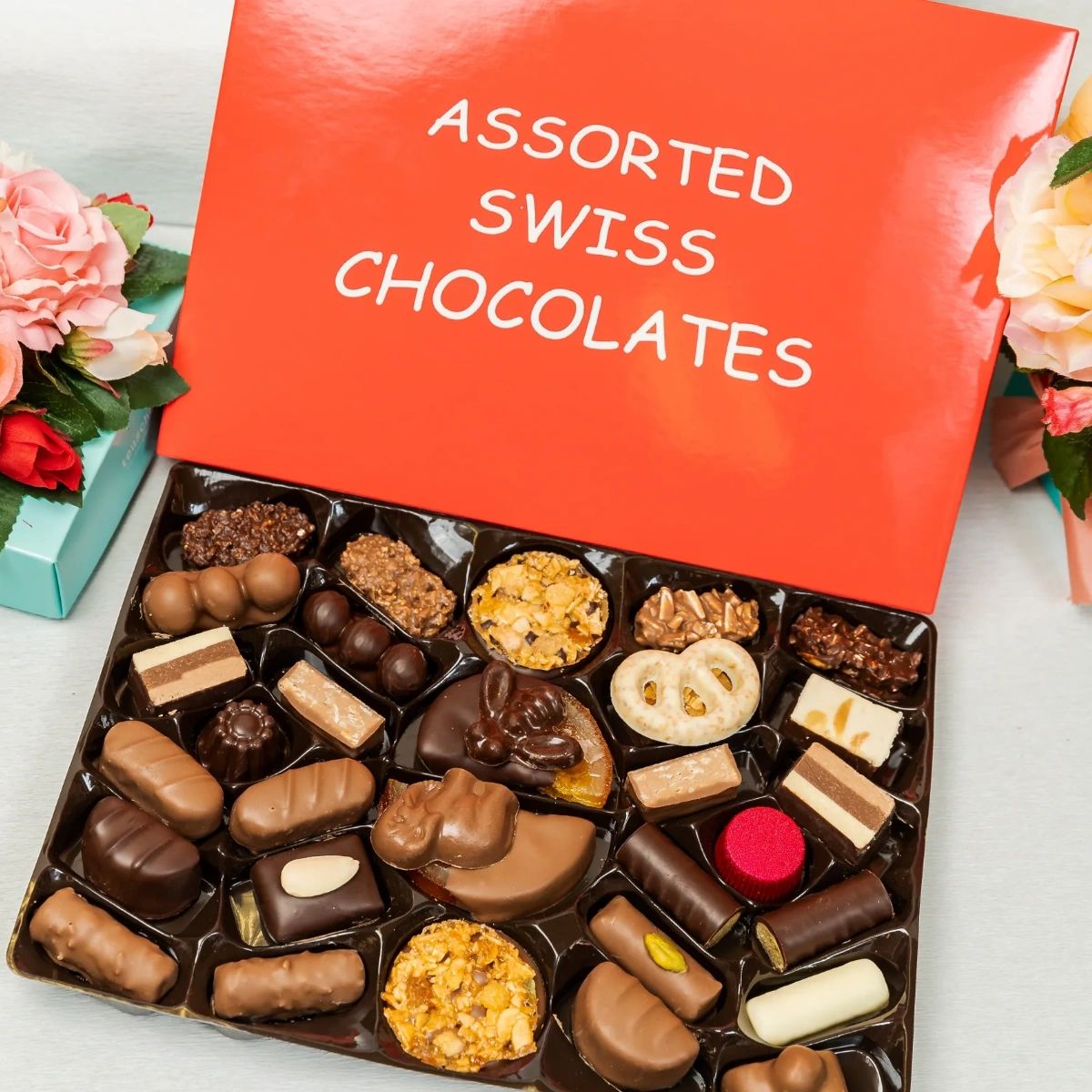 teuscherNY's tweet photo. Easter Sunday is approaching, and we've got delicious treats for you! Make sure you're prepared, and order online today: https://t.co/p59kWobT0O. https://t.co/eu3Q3btfCT