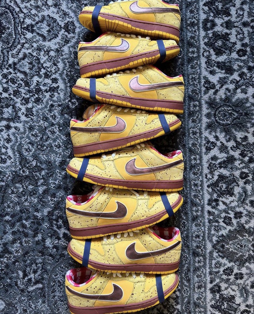 nike dunk low yellow lobster
