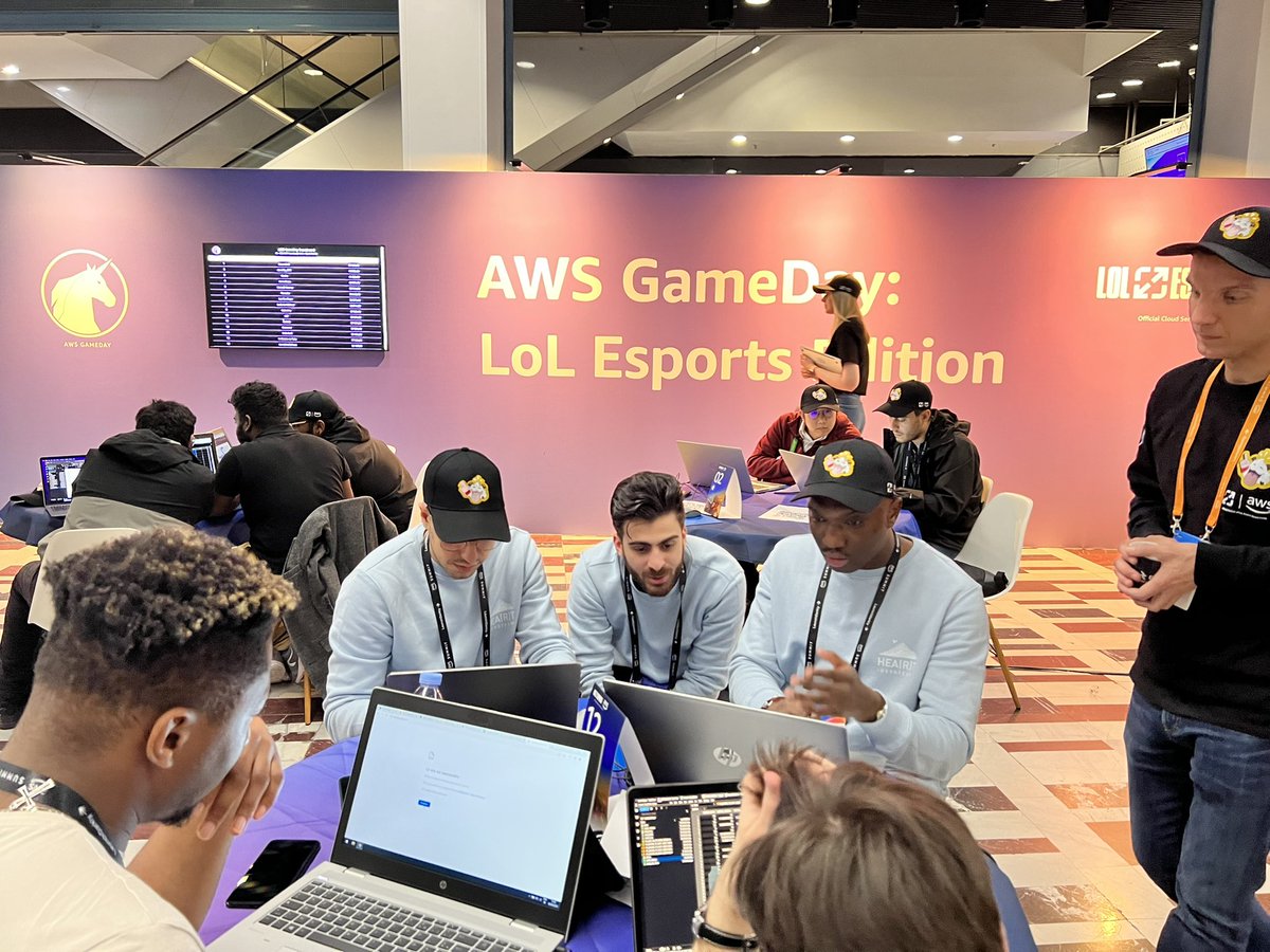 DevoteamRevolve's tweet image. We’re ready to play the LoL esports edition #gamedayaws 🦄🦄🦄
C’est parti 🙌 … Pour ramener la coupe à la maison 🥳
#awssummit2023