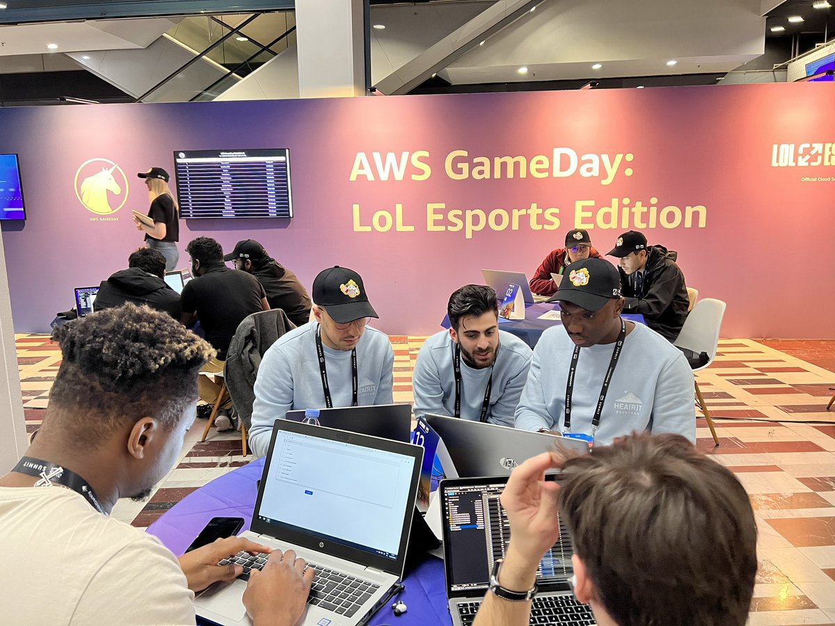 DevoteamRevolve's tweet image. We’re ready to play the LoL esports edition #gamedayaws 🦄🦄🦄
C’est parti 🙌 … Pour ramener la coupe à la maison 🥳
#awssummit2023