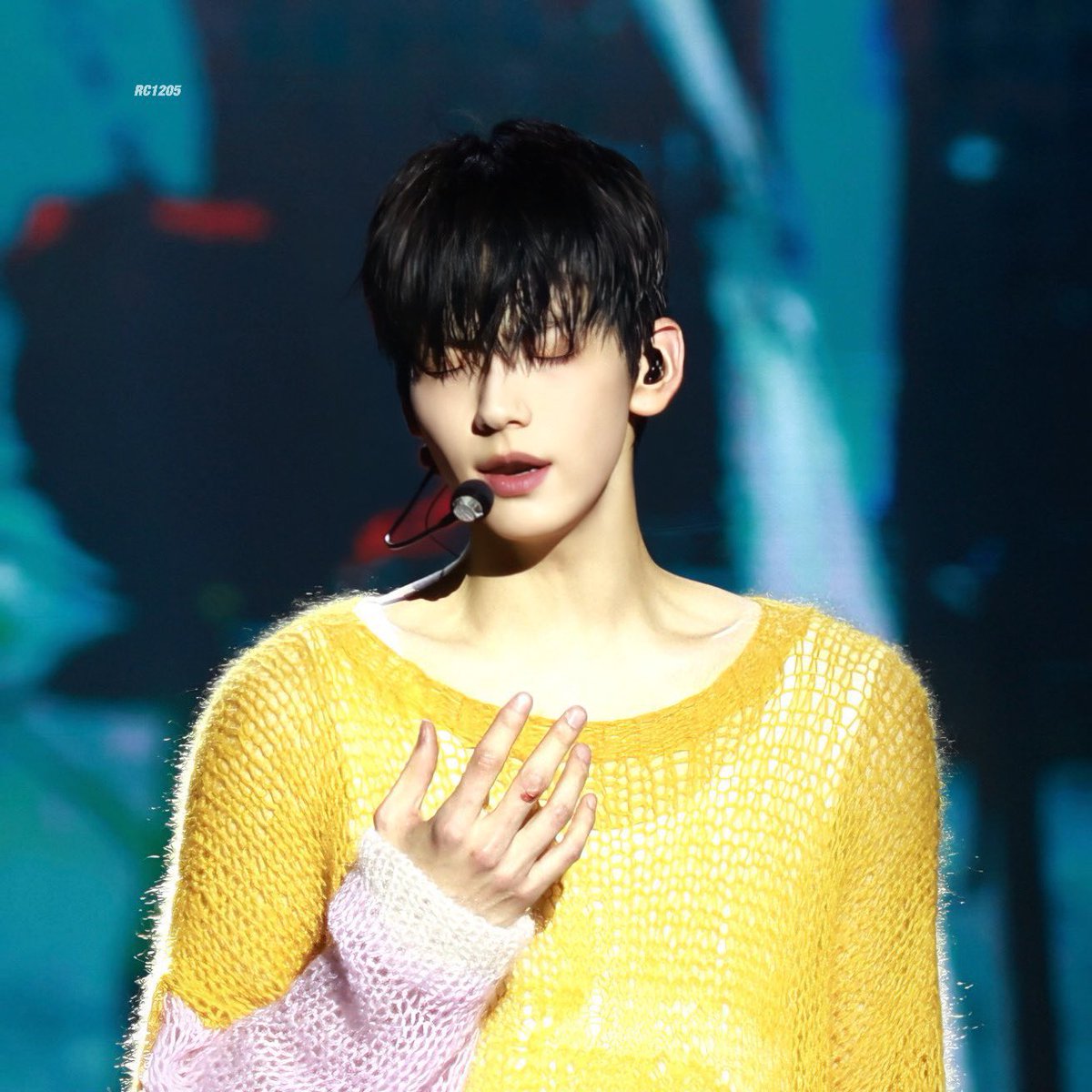 Soobin Pics On Twitter soobin Hurt His Finger Poor Baby soobin-pics-on-twitter-soobin-hurt-his-finger-poor-baby