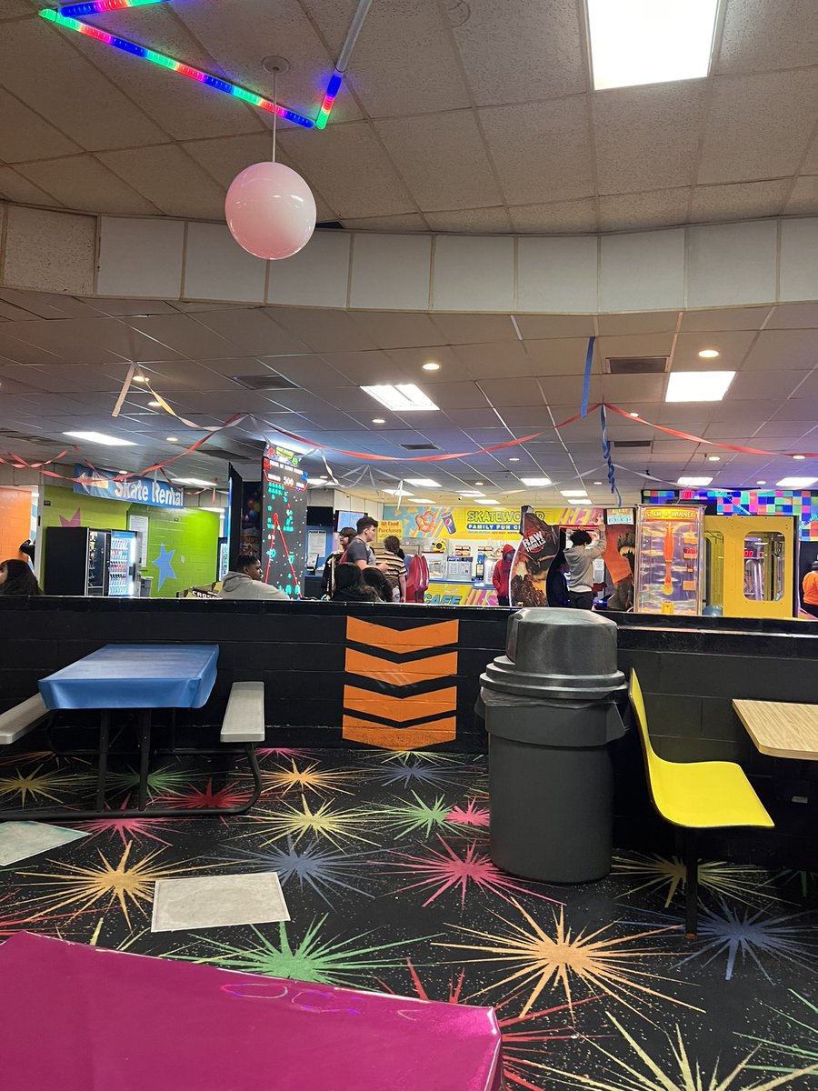 Team 7-2 tweet media