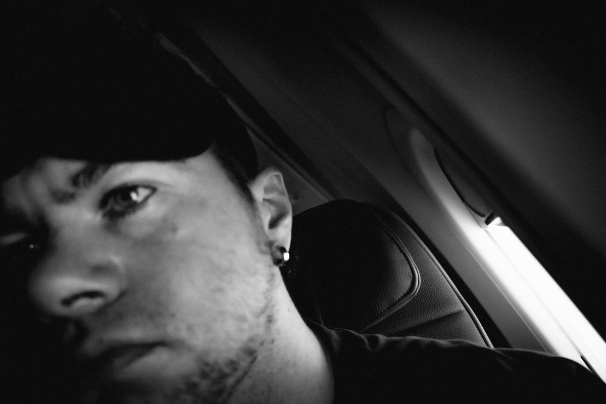 harry_digital_'s tweet photo. Touch down in Tokyo 10/03/2023 #selfportrait https://t.co/8cVdJnBwJw