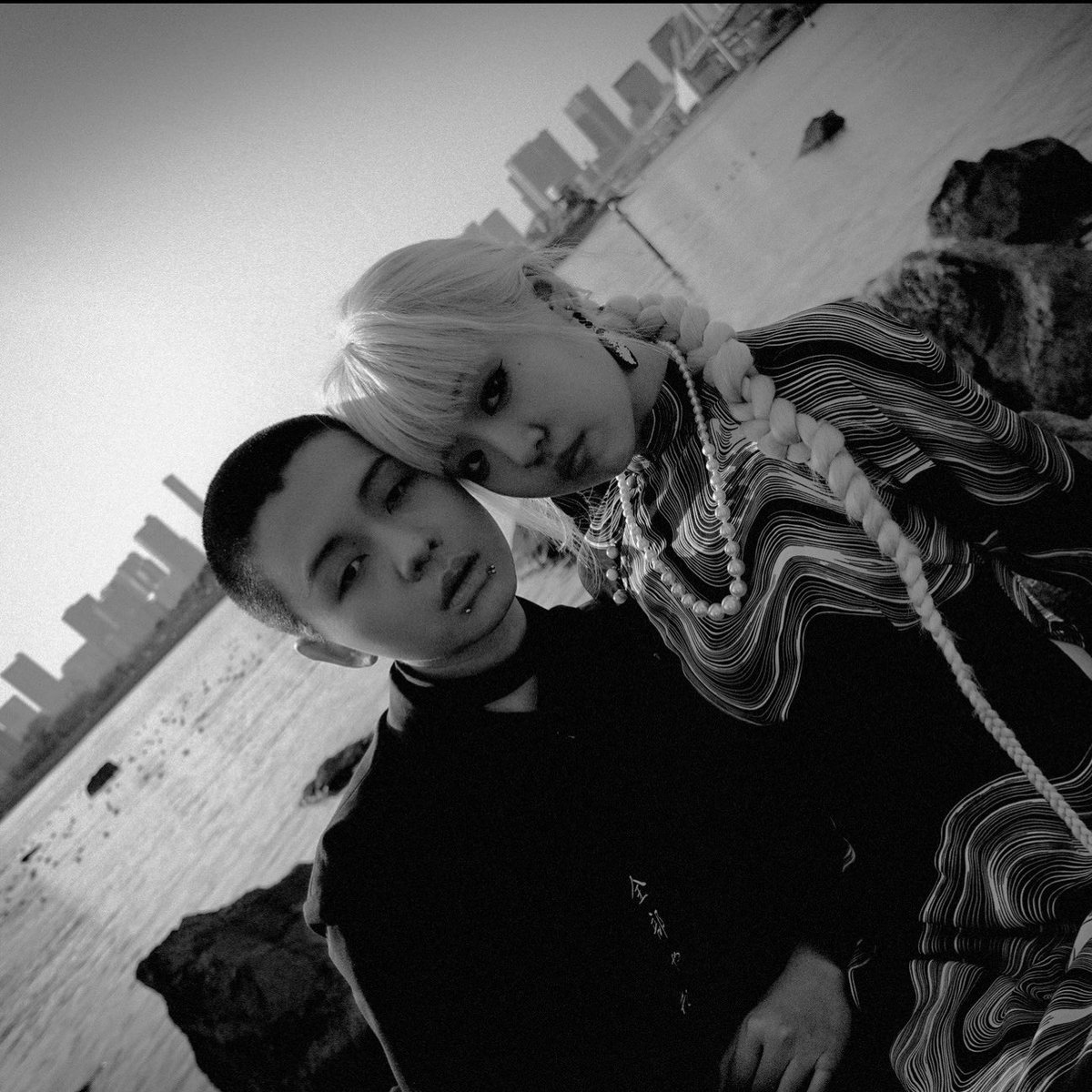 harry_digital_'s tweet photo. Yuka &amp; Eayu 11/03/2023 #portrait #blackandwhitephotography #daiba #tokyobay https://t.co/OeiEoiYng4