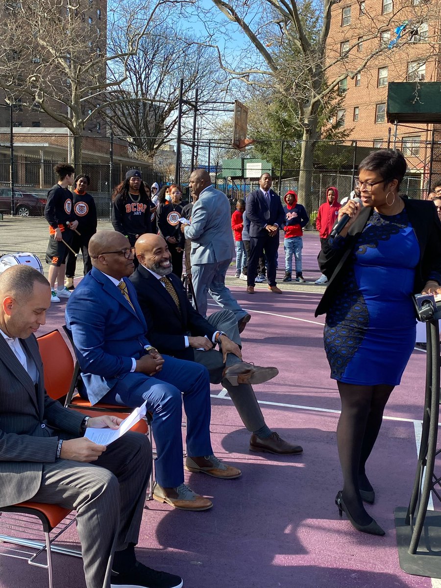 District23Rising tweet media