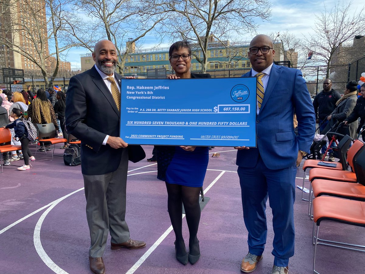 District23Rising tweet media