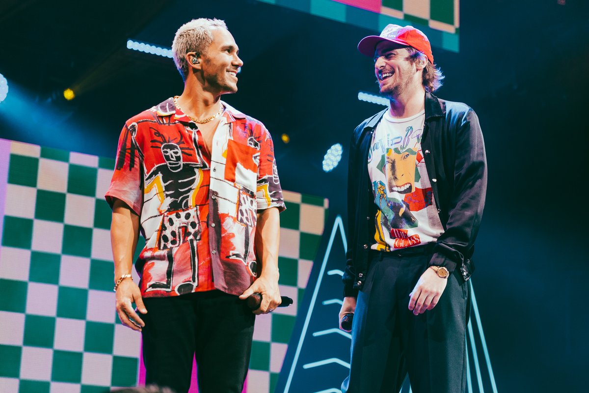 iHeartRadio tweet media