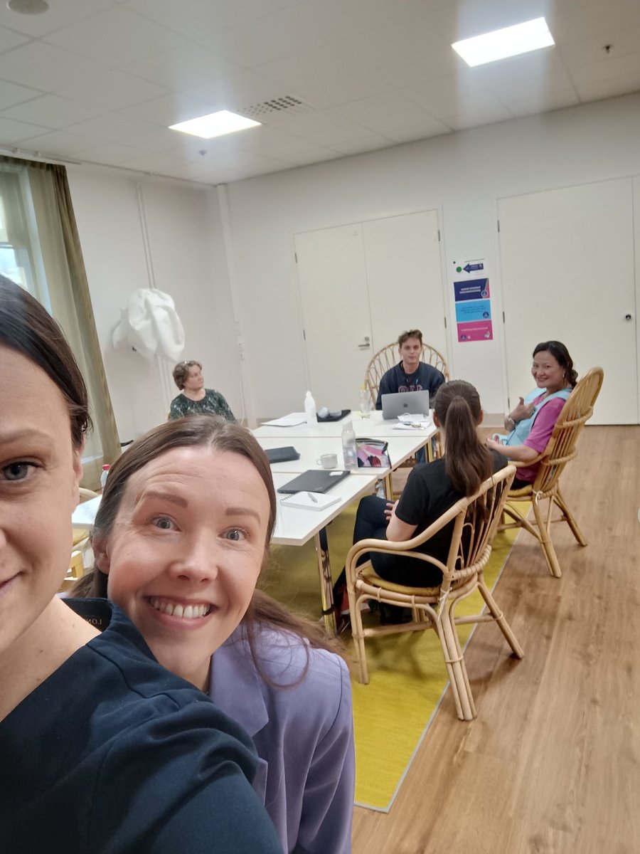 eevaroilas's tweet photo. Yhteisen matkan aikana, on tässä tilannehuoneessa nähty ja opittu vaikka ja mitä! Parasta toki nämä kaikki kohdatut ihmiset💎 https://t.co/8PVE9ZXIE7