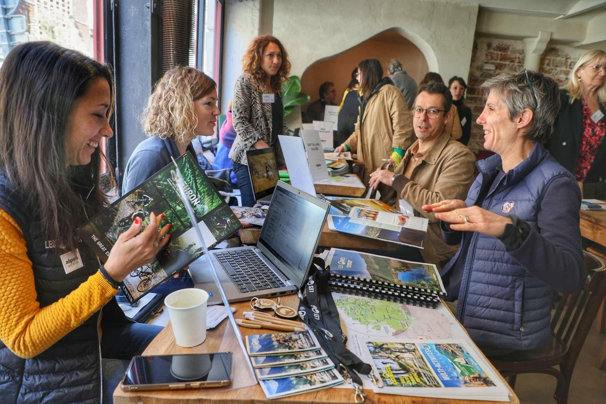 C’est Paris que les Alpes du Sud ont choisi pour lancer la saison d’été 2023 lors d’une journée d'échanges avec près de 40 journalistes. L’occasion de présenter à l’ensemble de la presse, les nouveautés et les grands rendez-vous de la saison à venir 😉