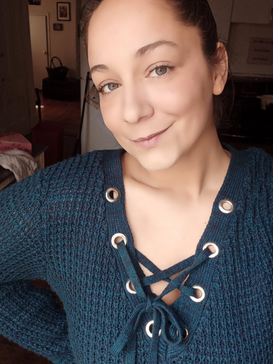 KassieCooks's tweet photo. Feeling gorgeous, even in this messy house.  😆 🤣 Which I'll get to LATER.  Loving my eyes this morning.  👀 
I'm getting ready to walk and get a delicious 😋 coffee ☕.
If you want to buy my coffee this morning send money to $KassieCooks444 

#coffee #coffeetime #coffeeaddict https://t.co/IL44a8dqm2