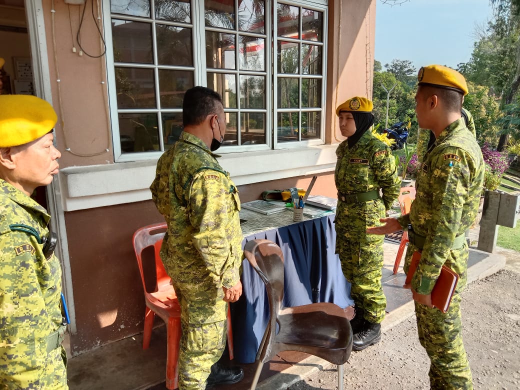 𝐃𝐈𝐀𝐑𝐈 𝐊𝐔𝐑𝐒𝐔𝐒 𝐈𝐍𝐃𝐔𝐊𝐒𝐈 𝐏𝐄𝐆𝐀𝐖𝐀𝐈 𝐑𝐄𝐋𝐀 𝐆𝐑𝐄𝐃 𝐊𝐏𝟒𝟏 𝐓𝐀𝐇𝐔𝐍 𝟐𝟎𝟐𝟑

𝐇𝐚𝐫𝐢 𝐤𝐞 - 𝟑𝟎 : 𝟒 𝐀𝐩𝐫𝐢𝐥 𝟐𝟎𝟐𝟑

#KeselamatanTanggungjawabBersama
#KDNMadani
#SetiaBerbakti
#RELAMalaysia
#ALARMTerusUnggulDanCemerlang