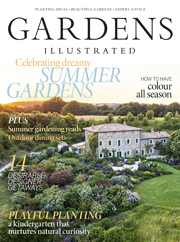 GdnsIllustrated's tweet photo. Here we round up our favourite Gardens Illustrated covers. Which ones do you love? #GI30  https://t.co/lIsedojo8A https://t.co/jQAfVnPp7J