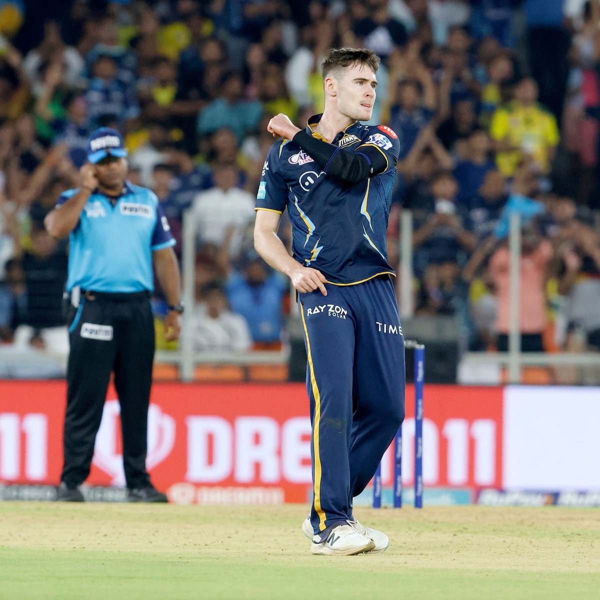 bbctms's tweet photo. Ireland’s @JoshLittle04 back in @IPL action today for holders @gujarat_titans. 

He’s alongside likes of @rashidkhan_19 &amp; @hardikpandya7. 

Taking on a @DelhiCapitals side with @davidwarner31, @AnrichNortje02 &amp; @PrithviShaw. 

Commentary NOW on 5 Sports Extra. 

#bbccricket https://t.co/lVSkyAKtjR