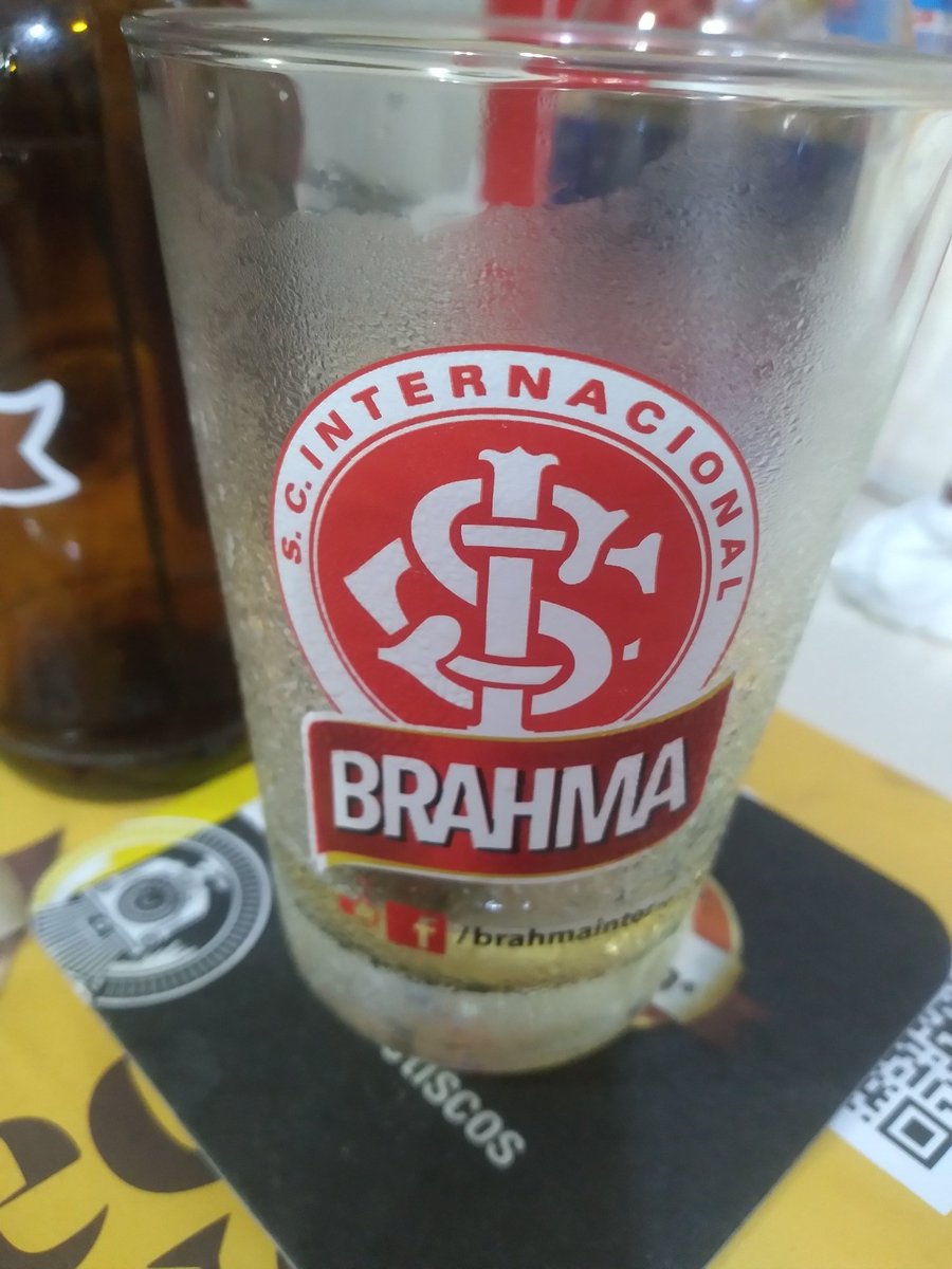 PolacaRocha's tweet photo. Feliz aniversário, @SCInternacional \o/
Meu note deu pau, então posto as fotos que tenho no celular. Mas ficou bom, né? 🤩🤩🤩
#inter114anos #Inter114 https://t.co/t5I7XnAREl