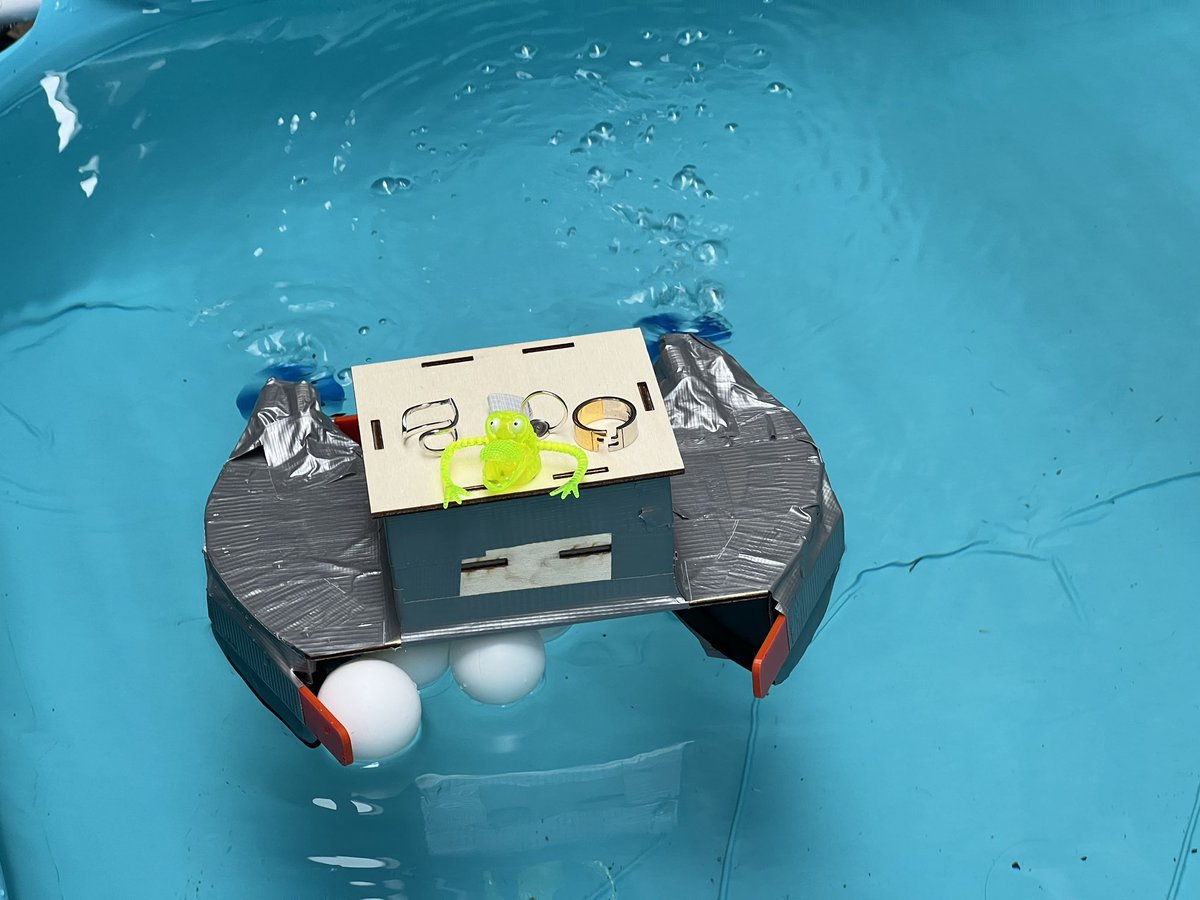 Our first year Engineering students designed and created prototypes of debris-collecting boats. 🚤

Take a look at King’s students building an eco-friendlier future l.♻️