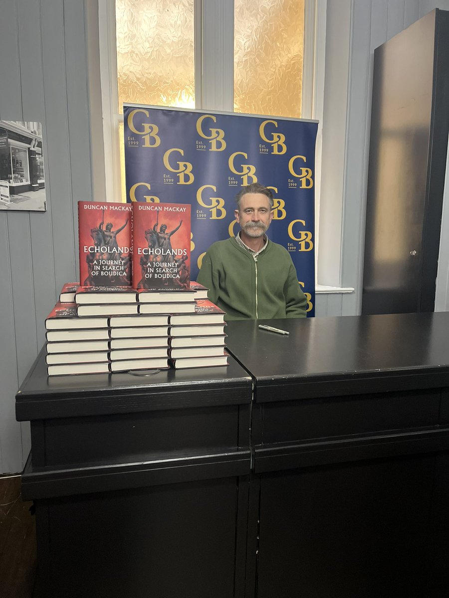 emily_egg's tweet photo. The most wonderful day heading around London bookshops with @theDuncanMackay to sign copies of #Echolands, out in 2 days! ✨

Boudica fans, you can get your signed edition at @GoldsboroBooks, @Hatchards, @HeywoodHill and @Dauntbooks ‼️📚

@HodderBooks https://t.co/42RLCT7ccR