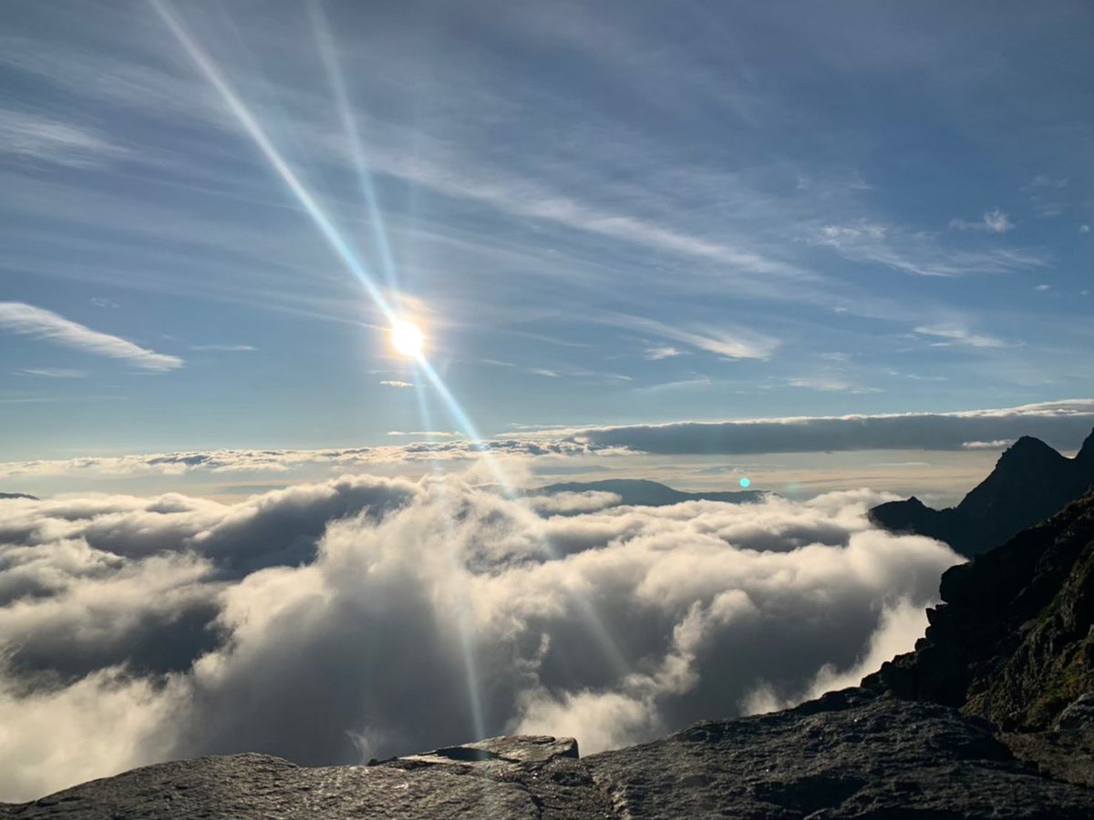 oit_wv's tweet image. 本日、チラシを受け取ってくれた皆様、ありがとうございました！
明日はブースを準備しておりますので興味のある方は是非来てください！