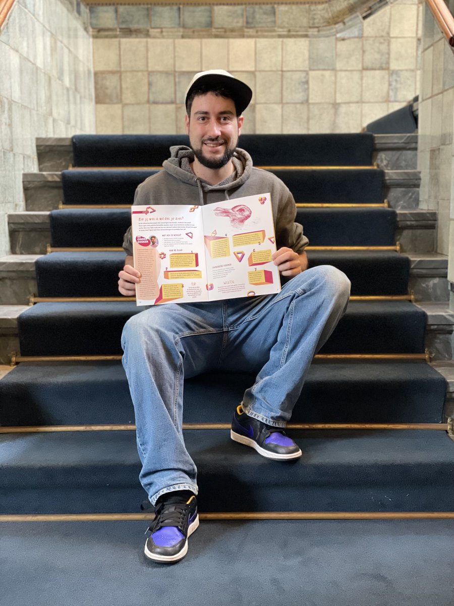 UniUtrechtPE's tweet photo. Neurowetenschapper @SuryaGayet onderzoekt hoe onze ogen en hersenen samenwerken. In Zoek het uit! leert hij hoe kinderen met verwachtingen kunnen spelen, bijvoorbeeld met de bekende 'koneend' afbeelding. Probeer het zelfs eens via https://t.co/eudUQFrOb7 https://t.co/UHYidrlae1