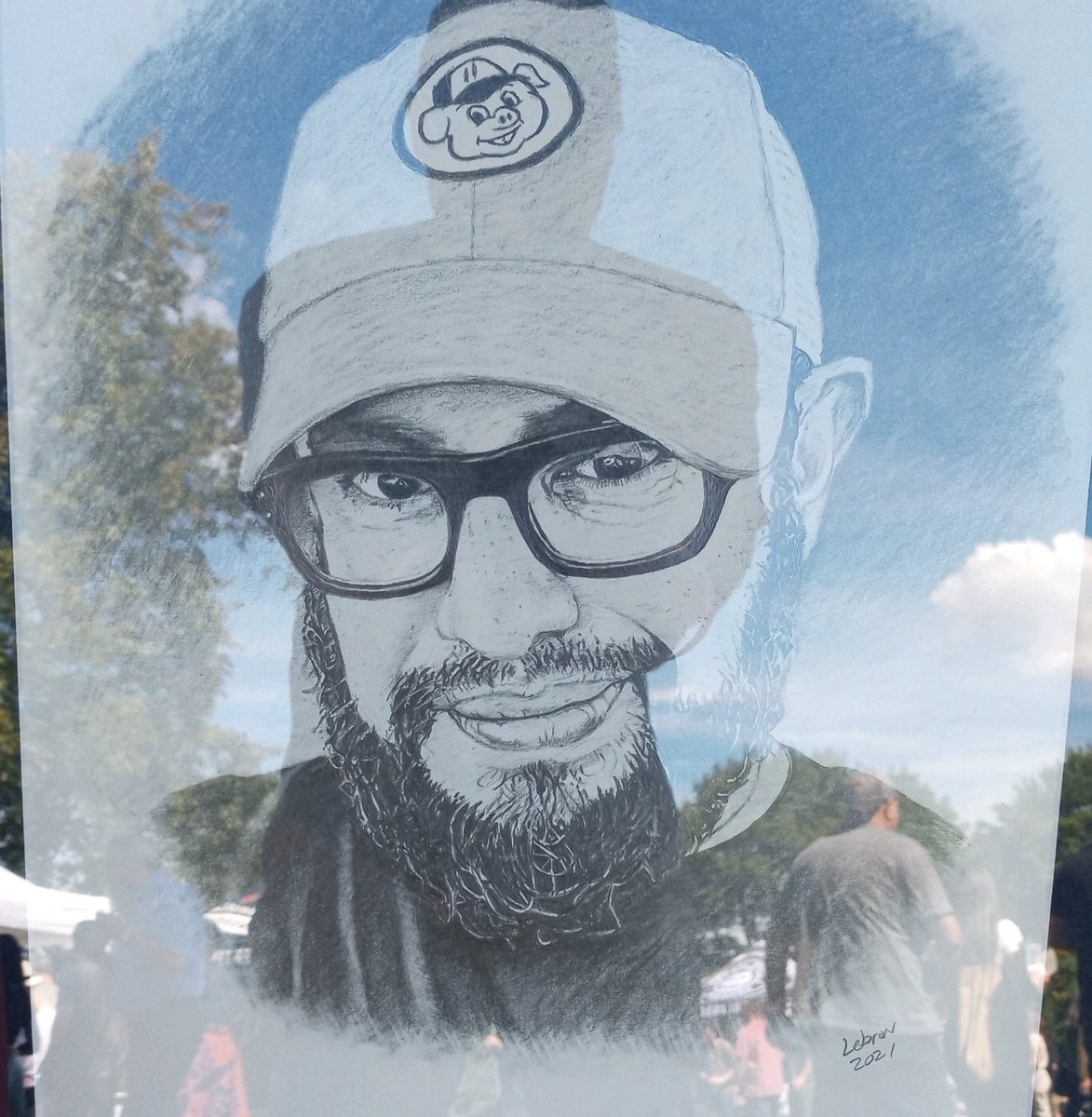 MikeLebron20's tweet photo. Happy Heavenly Birthday Carl! We miss you. 🥃
.
.
#dontstopruizing #ruizing https://t.co/xtJ0IRPKDl