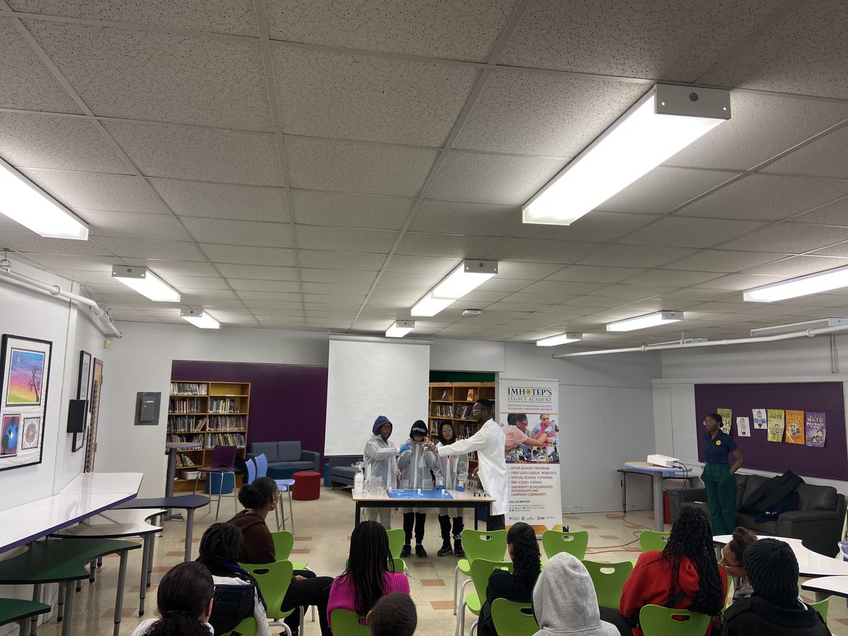 imhotepslegacy's tweet photo. Let's Get To Experimenting! 
ILA at John Martin Junior High School 
Creating Future Black Scientist one experiment at a time 🔬  
#science #stem #blackscientist #education #imhotep https://t.co/mbbPfbc33h