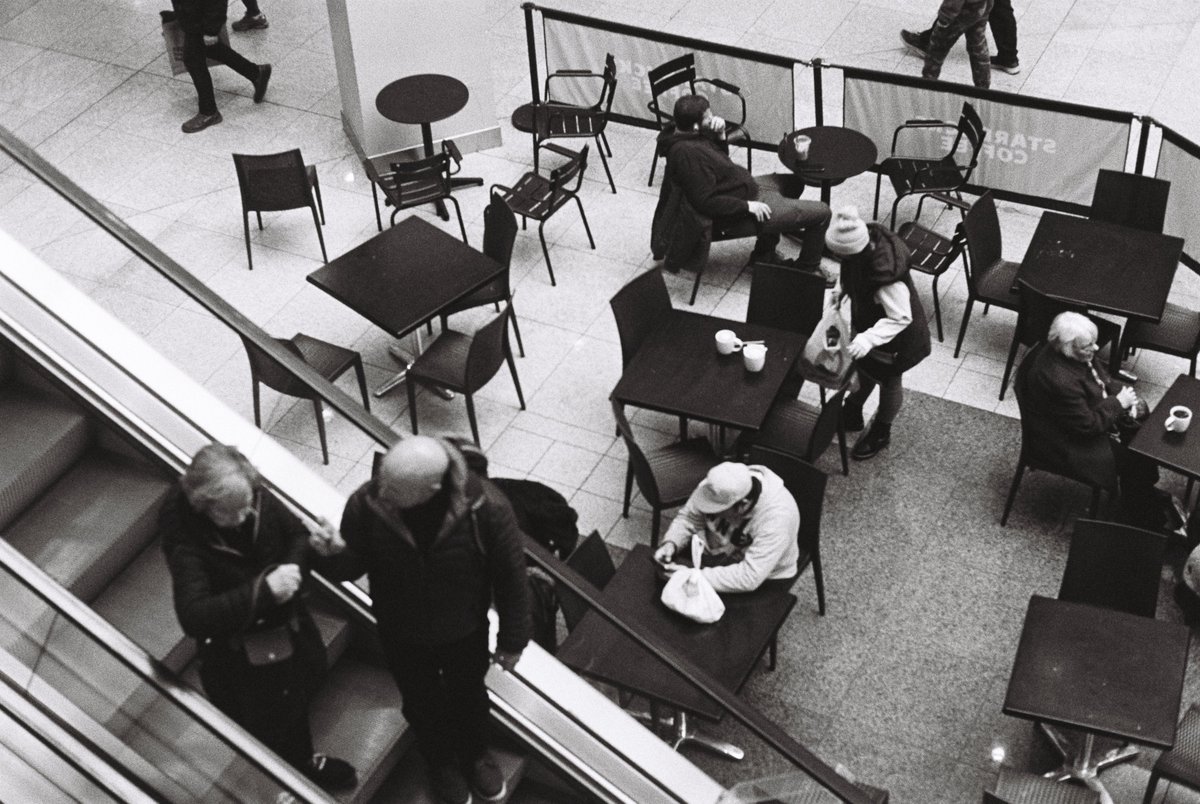 Plymouth, 2023
#filmphotography #streetphotography #believeinfilm #filmisalive #filmisnotdead #monochrome #400tx