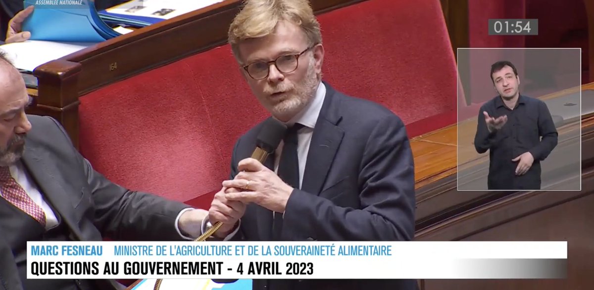 tcabarrus's tweet photo. Sur la pose demandée à l'#ANSES pour le #S_metolachlore: #MFesneau répond à #ACaron qui accuse le ministère de céder à la #FNSEA: "Les interdictions de #pesticides ne produisent pas des solutions. Avant d'interdire, il faut trouver des solutions avec la recherche". https://t.co/ysuzdkDis2