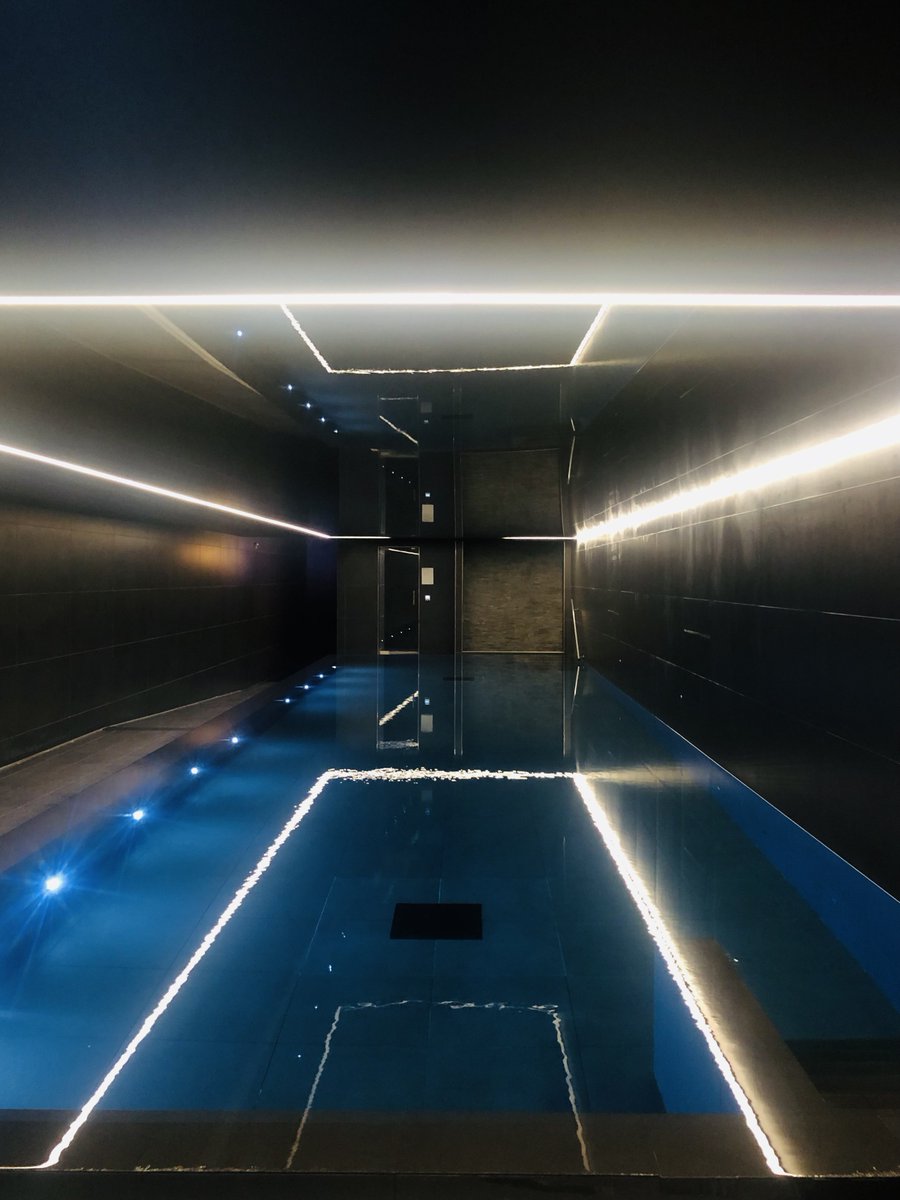 AAHospitality's tweet photo. A modern independent hotel in the heart of Liverpool with a fantastic Spa, ideal for a city break. Pink Cheshire bricks and wood furnishings are a real feature here. @hopestreethtl @VisitLiverpool @MyLVPVisit #RatedTrips
https://t.co/DzpXgw0EHs https://t.co/v2g7PrT01D