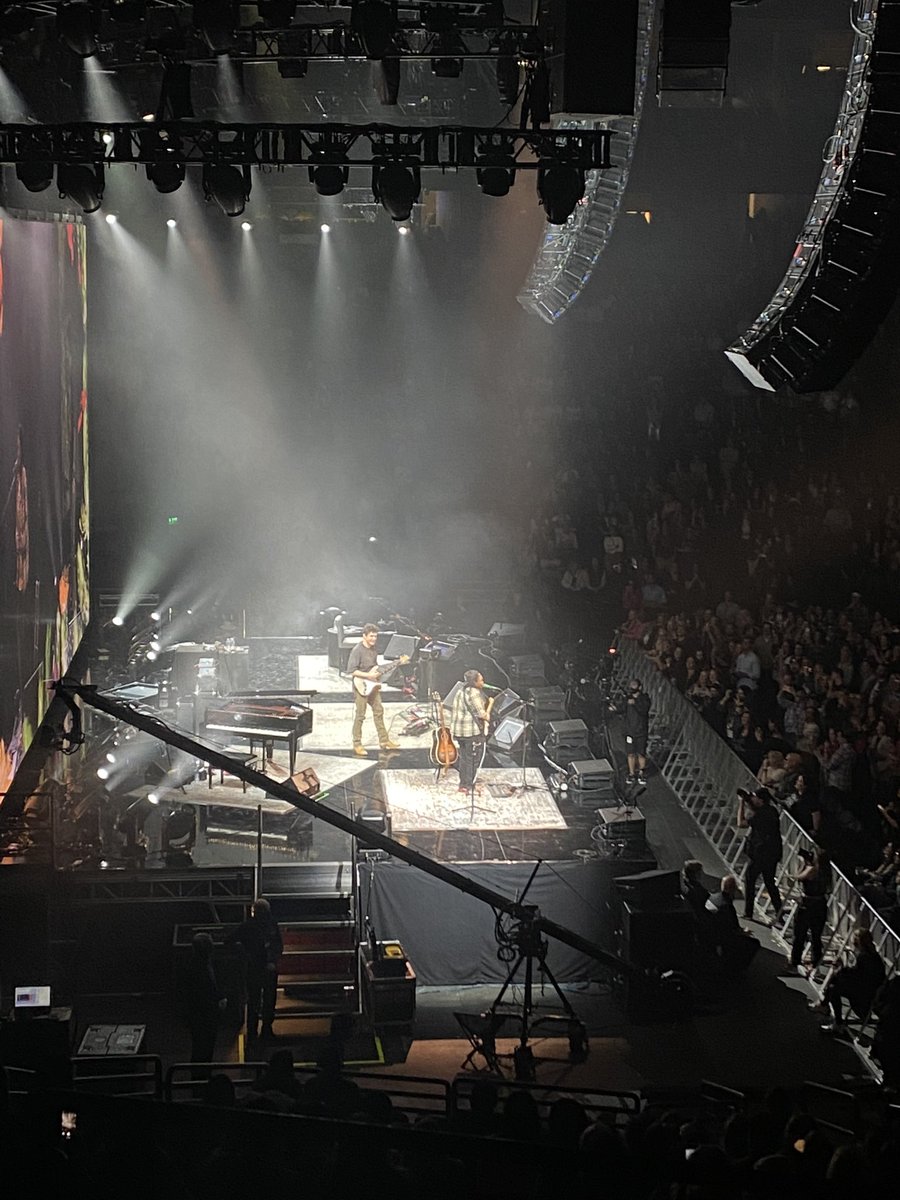 sbar_45's tweet photo. The @joyoladokun concert was crashed by John Mayer?!  She was FANTASTIC! Literally gained a new biggest fan 😍💞 https://t.co/b2YNx82UBQ