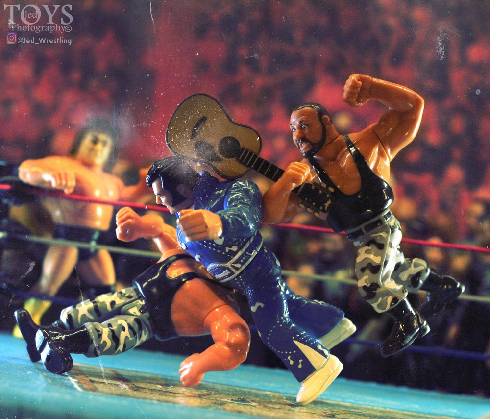 Jed_Underground's tweet photo. Nov 1990 - The day the Bushwhackers took their revenge on the Rhythm & Blues. Luke & Butch were disqualified but damn relieved!
RIP Butch!
#ThankYouButch #BushwhackerButch #hWo https://t.co/fTzLgU80xu