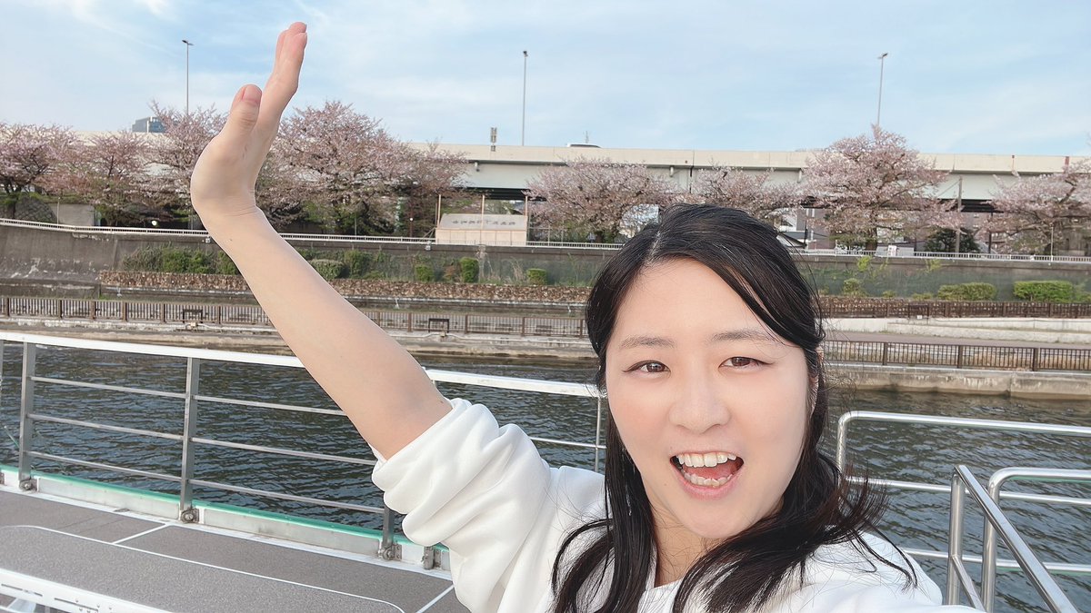 sayuri83sayuri's tweet photo. 散る前にお花見できた🚤🌸！ https://t.co/EPe7MKe1pp