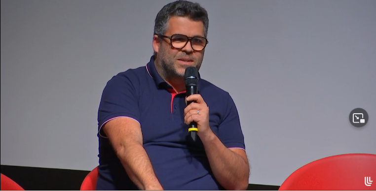 Respadon_Projet's tweet image. La 2e journée du colloque #webarchive se termine avec une session sur les enjeux épistémologiques et didactiques des sources web. Discutante : Emmanuelle Bermès, @figoblog , @Ecoledeschartes
Participants : Sophie Gebeil, @TELEMMe et @GregMiura, @BUBMontaigne 
#ResPaDon @COLLEX_IR