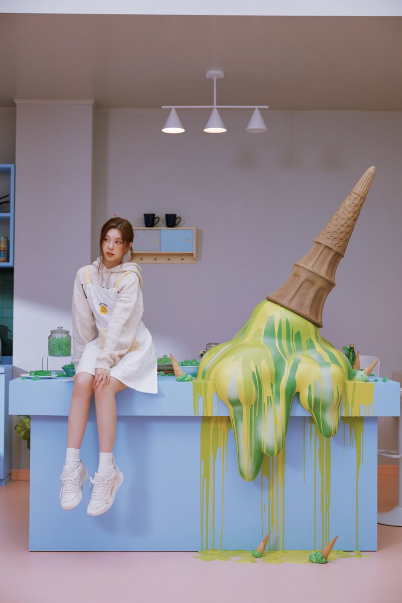 BaeJinsolBrasil's tweet photo. #BAESPACE 04.04.23 | Behind Photo 1 da Bae na era expérgo (1/2)
#NMIXX @NMIXX_official #배이 #BAE #배이진솔 #BaeJinsol #BaeJinsolBrasil #LoveMeLikeThis https://t.co/sQQh78IC1L