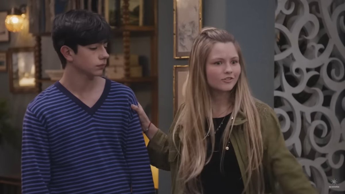 Amanecer_TV's tweet photo. Ana Julia le dice a Teo  si Teo y si tu eres gay nosotros te vamos a apoyar y querer mucho tener un amigo gay es increíble 😳☺️ #ElAmorInvencible ⛵️ @IsabellaTenaN @lukas_urkijo https://t.co/rFzSzlkxp5