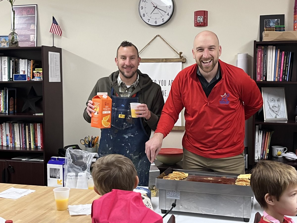 SteepleRun203's tweet photo. Happy National Assistant Principal Week to Mr. Ubben @adam_ubben! Thank you Mr. Ubben for serving our school community in countless ways! #APWeek23 #BuildingOn @Naperville203 #PartnersInGrowth https://t.co/CRGAJFuhqL