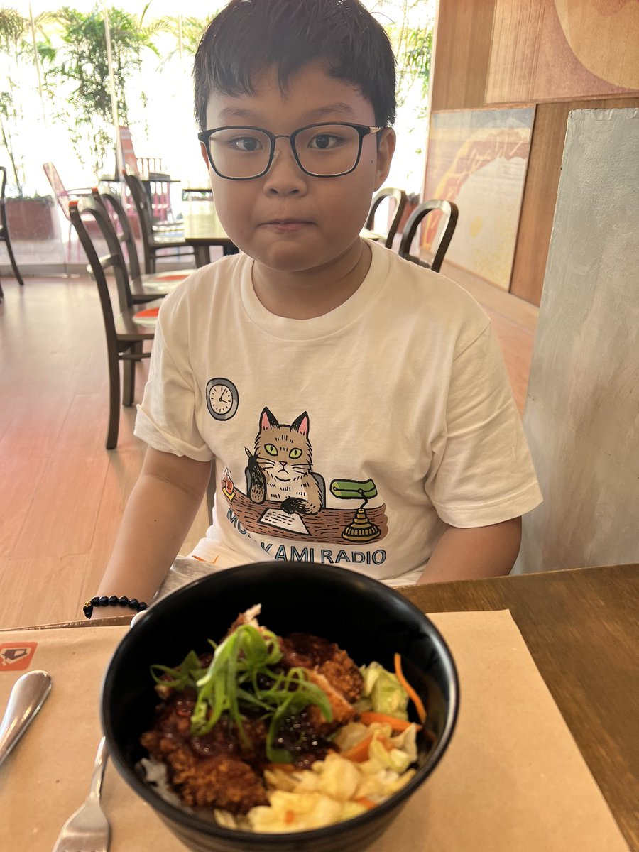 humanpink's tweet photo. My date ❤️ https://t.co/9RjXRkC7vA