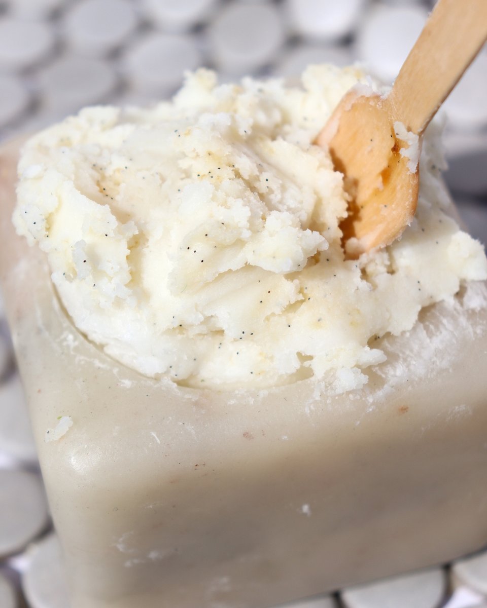 It's the small things, like mositurizing with our creamy vanilla scented Sweet Butter,  that bring so much joy #Texturetuesday #sheabutter #mangobutter #bodybutter #vanillamositurizer #dryskinproduct #naturalskincare #veganproducts