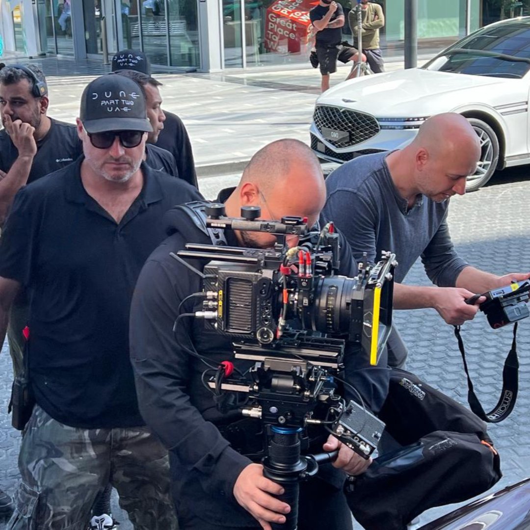 FilmworksGroup's tweet photo. BTS of the team working on the Genesis films - from the desert to the city!

#GenesisMEA #CharacteristicallyExceptional #filmproduction #cinematography #behindthescenes #setlife #production #filmcrew #filmproducer #filmdirector #cinematic #onset #filmworksgroup #filmworks https://t.co/c0D2lDtrBt