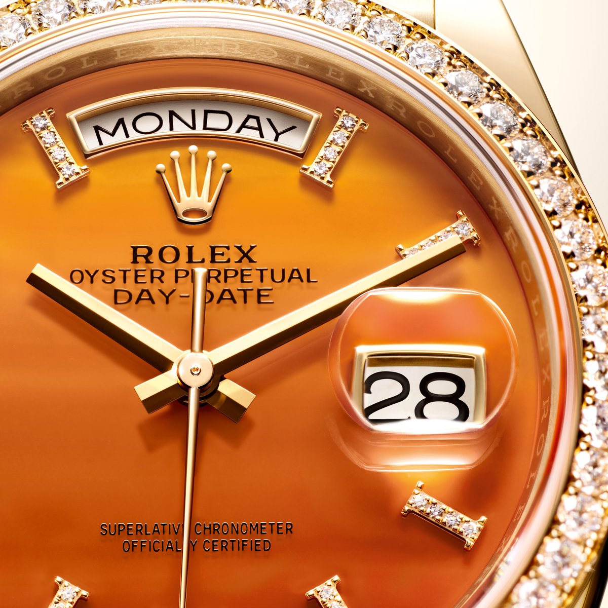 ROLEX's tweet photo. The new dials of the #DayDate 36 are crafted from green aventurine, carnelian or turquoise. The crystallized effects, matrices or veins peculiar to these decorative stones make every watch face a unique work of art. More https://t.co/yFI58DoFrj #WatchesandWonders2023 https://t.co/cJ41O85Dv4