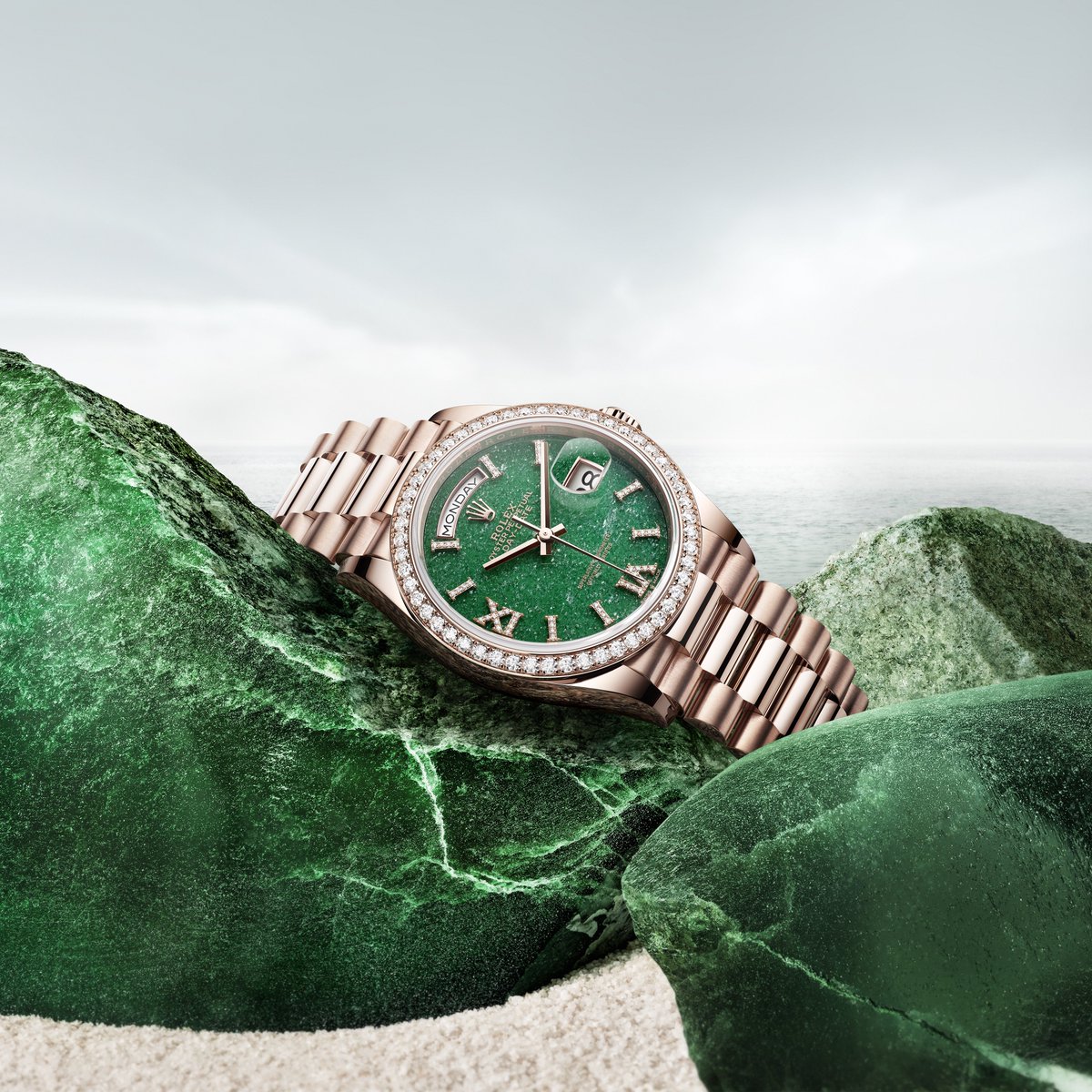 ROLEX's tweet photo. The new dials of the #DayDate 36 are crafted from green aventurine, carnelian or turquoise. The crystallized effects, matrices or veins peculiar to these decorative stones make every watch face a unique work of art. More https://t.co/yFI58DoFrj #WatchesandWonders2023 https://t.co/cJ41O85Dv4