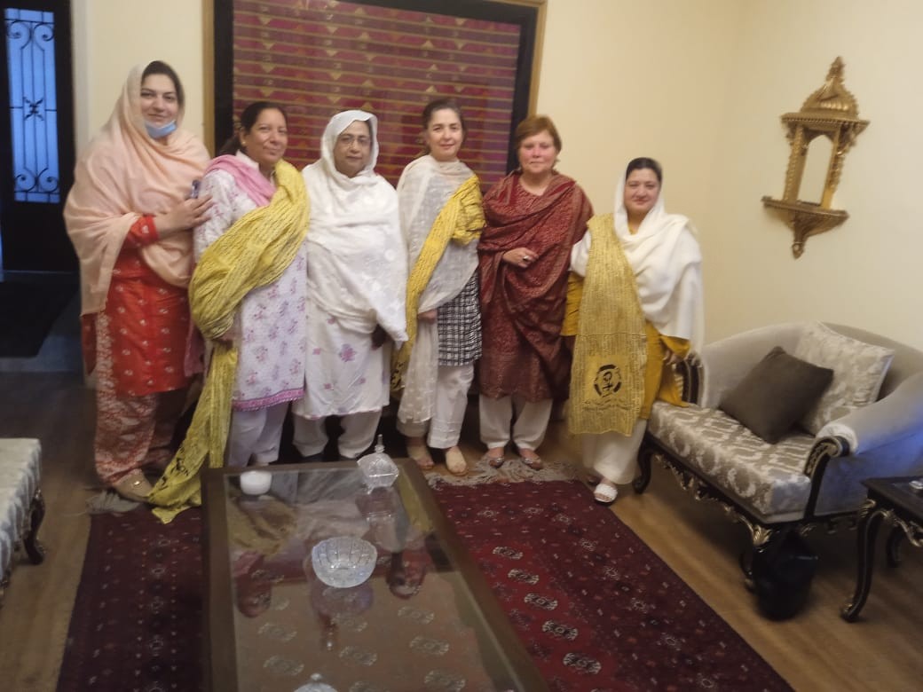 WafPeshawar's tweet photo. A Delegation of Women Action Forum (WAF) Peshawar has started a campaign to mobilise Civil Society &amp; Political Parties in KP for All Parties Conference.
WAF delegation began the journey from @BushraGohar, to muster support for initiatives taken by Civil society, Lawyers,1/5 https://t.co/KbdOnbyRHJ