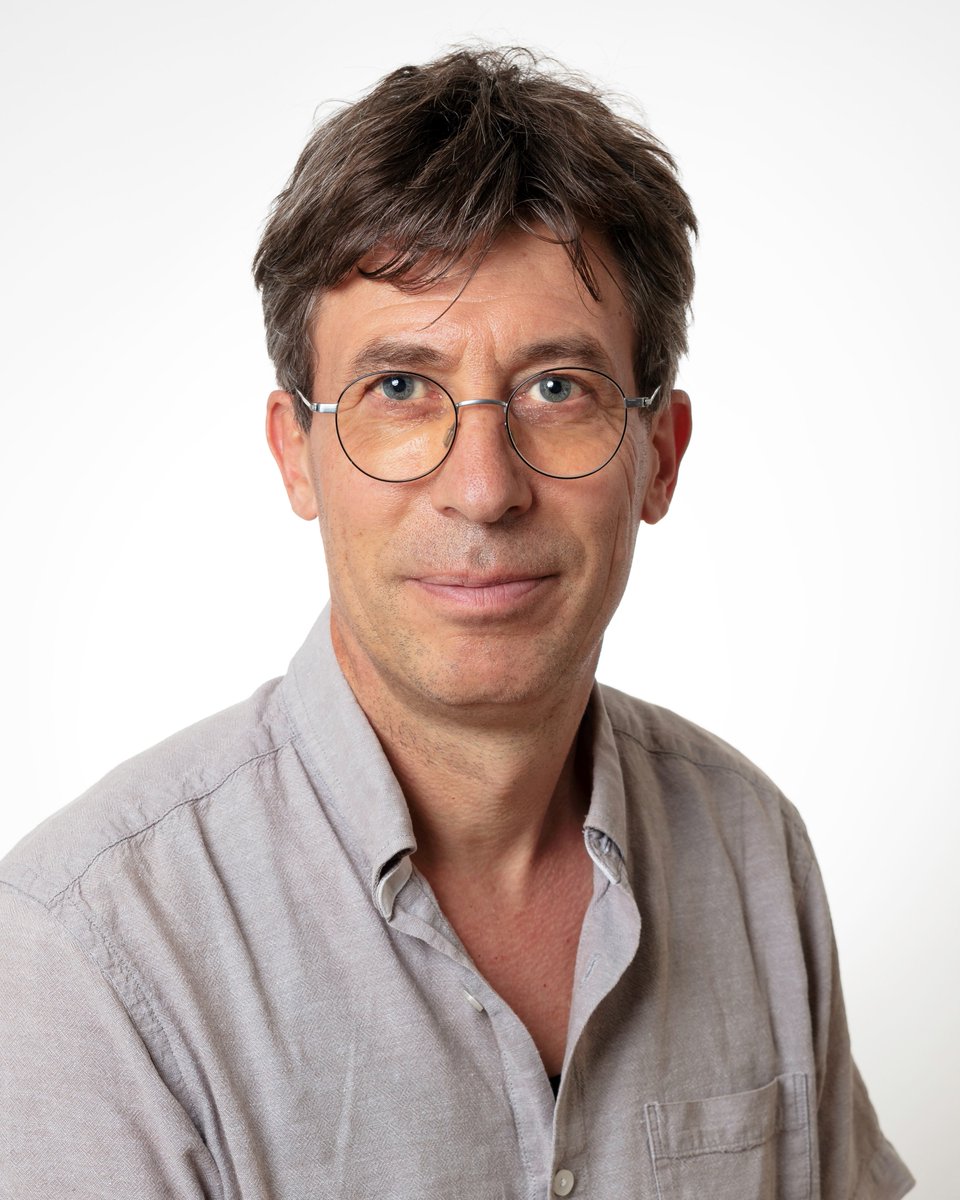 Bienvenue à Philippe Rouault, nouveau conseiller communal entré en fonction le 1er avril 2023 en remplacement de Miguel Perez.
Habitant Les Brenets, il reprend le dicastère de son prédécesseur et rejoint ses collègues en séance pour la première fois ce mercredi 5 avril.