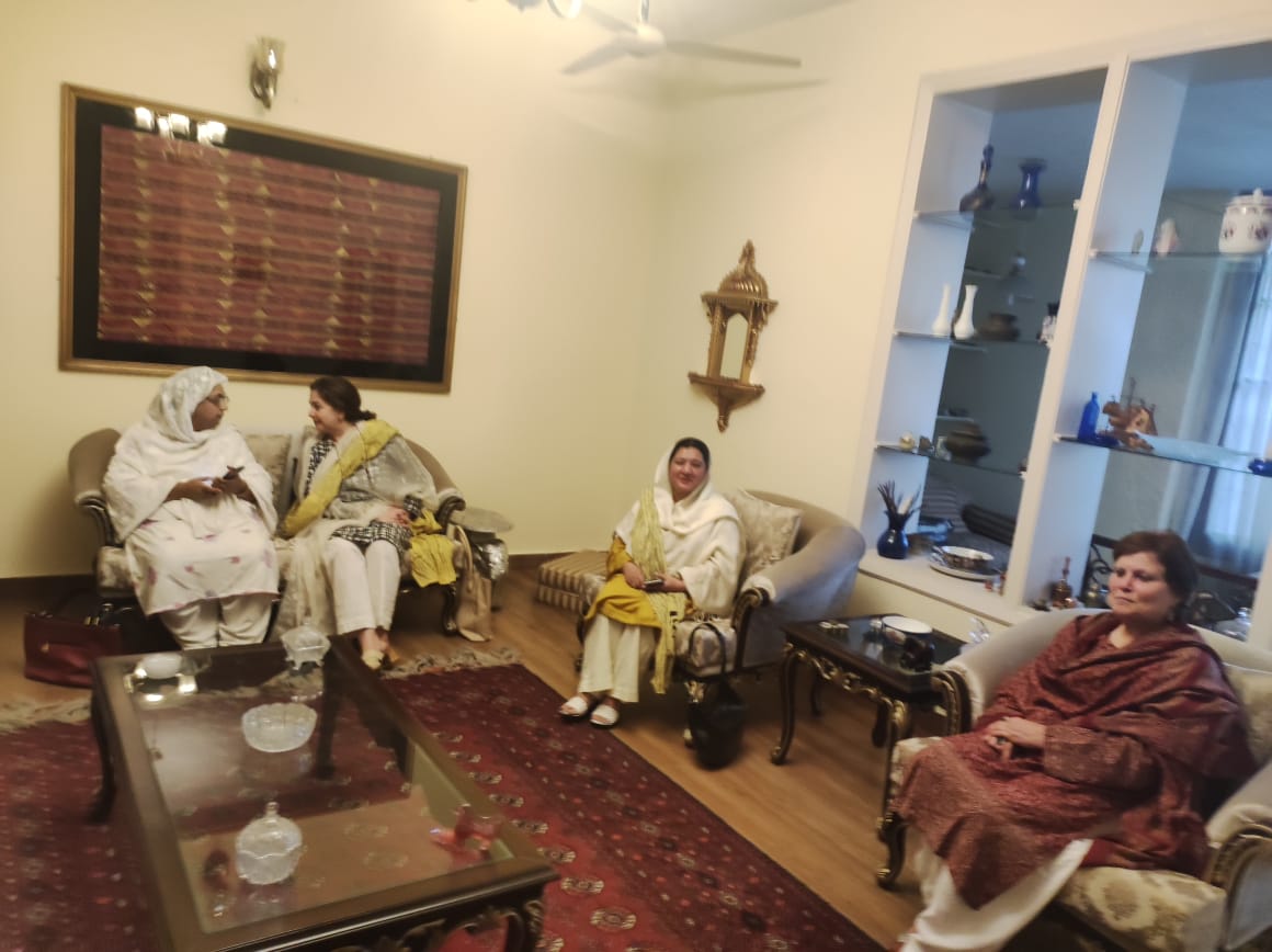 WafPeshawar's tweet photo. A Delegation of Women Action Forum (WAF) Peshawar has started a campaign to mobilise Civil Society &amp; Political Parties in KP for All Parties Conference.
WAF delegation began the journey from @BushraGohar, to muster support for initiatives taken by Civil society, Lawyers,1/5 https://t.co/KbdOnbyRHJ