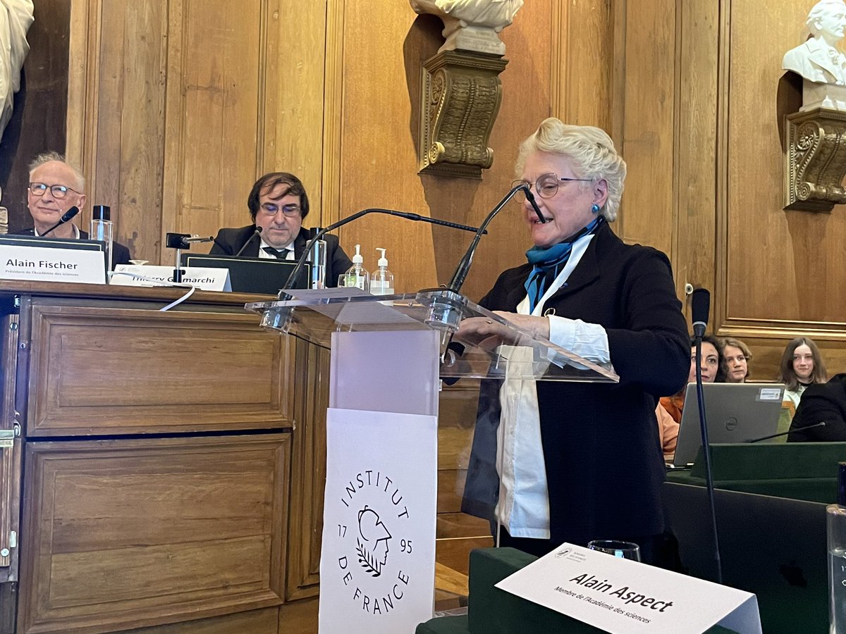 Ce prix spécial chimie décerné par Françoise Brénon de la Fondation de la Maison de la Chimie <a href="/Mediachimie/">Mediachimie</a> #PrixLamainalapate