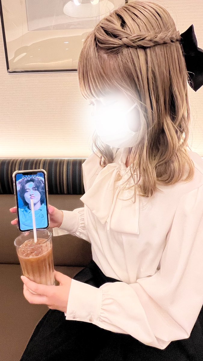 harunyan_0331's tweet photo. はるくん19歳のお誕生日おめでとう🎂💓これからもずっとずっと大好きでいるよ➰♡だからこれからもずっとずっと応援させてね🎀
今年ももう現場決まってるのが本当に幸せでその日のために生きてるよ^^♡いつも沢山沢山はるくんの存在に助けられてます😿ありがとう🫶🏻
 #ハルト #ハルト誕生日 #TREASURE https://t.co/JBwzQ6bhO9
