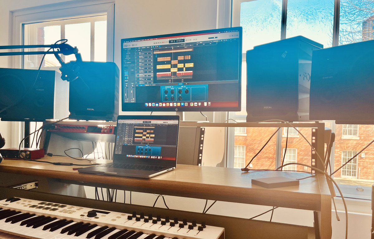 jdemannion's tweet photo. Dreami reverb focus day on the vocal busses for @pricelessbodies E.P 

💛☀️ https://t.co/EHg1lnzwsh