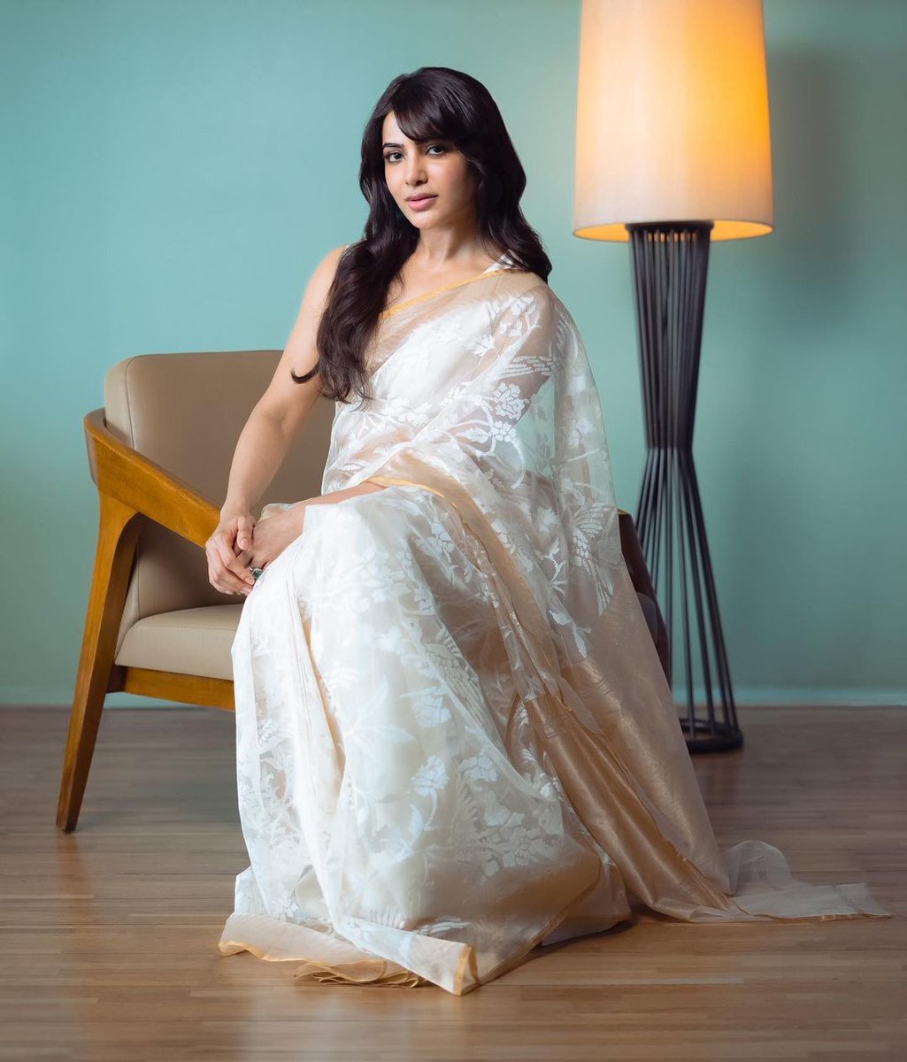 shanu5603's tweet photo. Gn to all my cuties........sweet dreams have a good sleep tk cre everyone @Samanthaprabhu2 #Samantha #vjsam ♥️♥️♥️♥️💙💙💙💜💜💜🦋🦋🦋🦋🦋🦋🦋 https://t.co/WHUQ2TUz4M