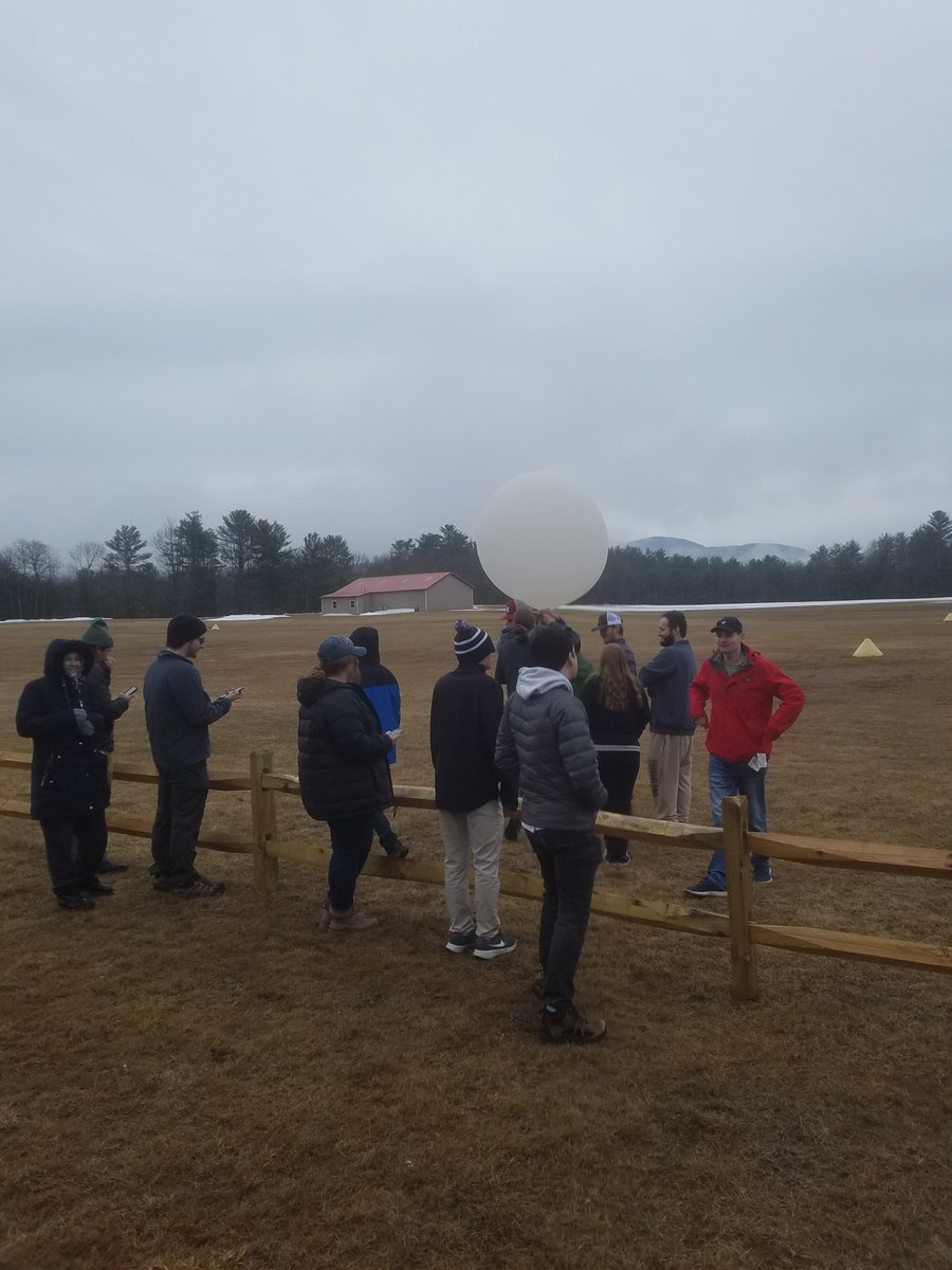 Great first practice launches by the <a href="/PlymouthState/">Plymouth State University</a> #NEBP teams this morning!
Art, meteorology, climate studies, political science, and psychology majors preparing for weather balloon launches for the next 2 solar eclipses. It all starts with practice.