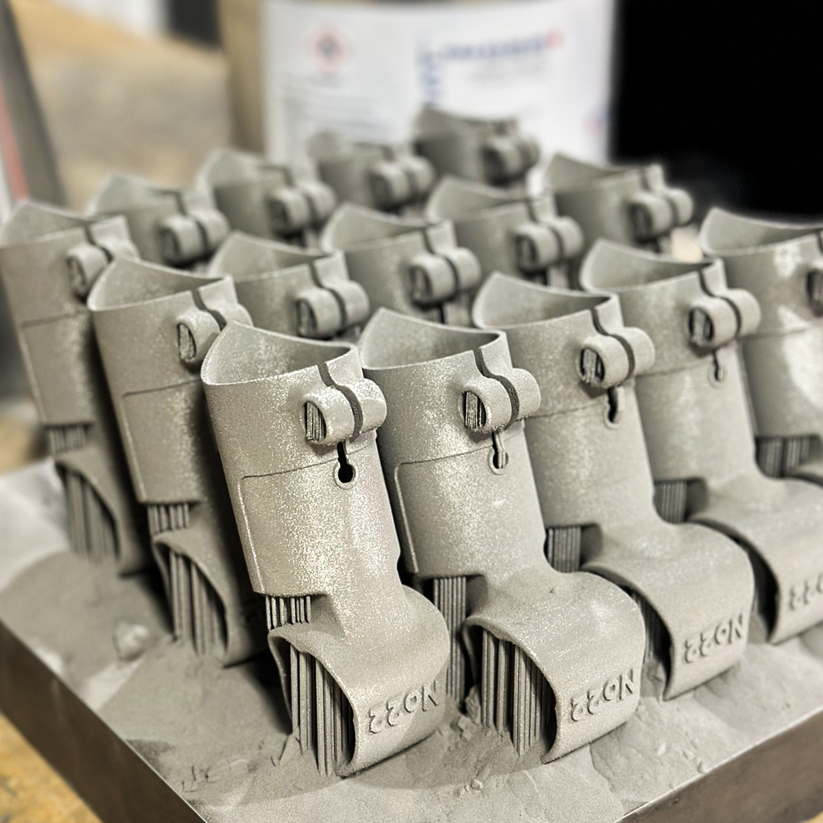 SILCAvelo's tweet photo. Who says bikes can't be a work of art? Check these sleek 3D-printed Ti seat masts on the printing plate! We can't wait to see them mounted on No22 Aurora bikes. A match made in heaven π²β€οΈπ¨
https://t.co/75jT2hQcMW
#TiTues #3DPrinting #No22bikes #silcapursuitofperfection https://t.co/kzputn2Nvz