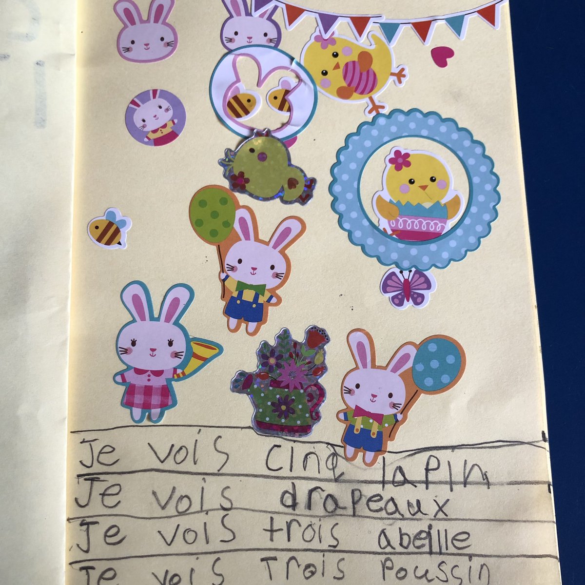 mmekkelly's tweet image. C’est moi l’espion! // I Spy! Today we started our own “I Spy” books to explore spring and Easter vocab 📝📚
#FrenchImmersion #SeeWhatIAmLearning #HRCE