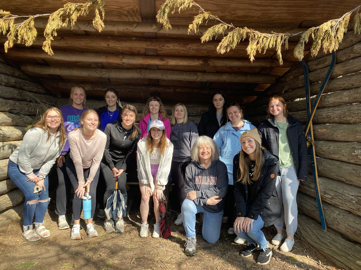 iueast_soe's tweet image. Did you know that even college students take field trips? School of Ed students and Dr. Denice Honaker are visiting Cope Environmental Center to learn about using other places besides the classroom for learning. 
@iueast @copeenviro #teachingrocks #learningisfun